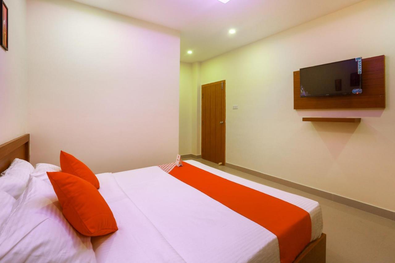 Oyo Ramis Residency Hotel Канур Екстериор снимка