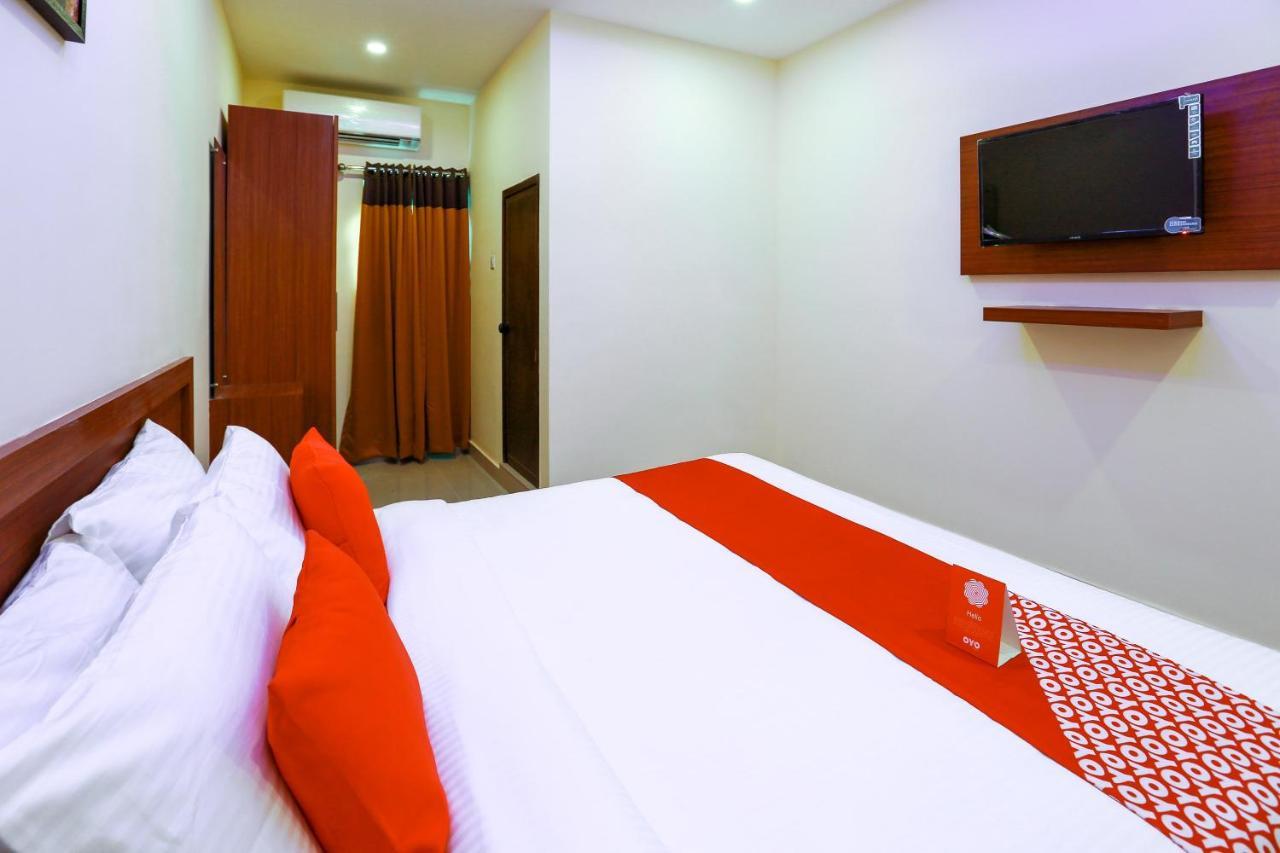 Oyo Ramis Residency Hotel Канур Екстериор снимка