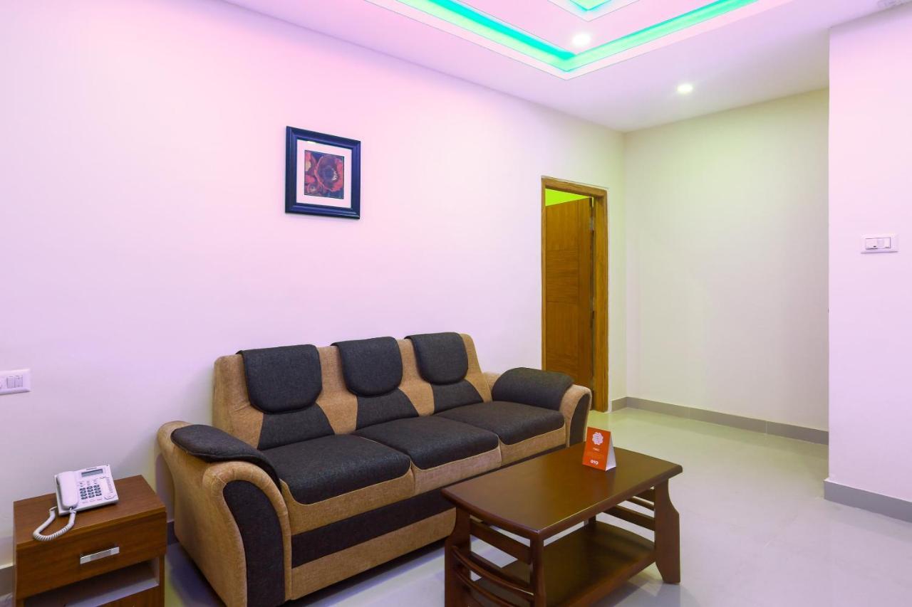 Oyo Ramis Residency Hotel Канур Екстериор снимка