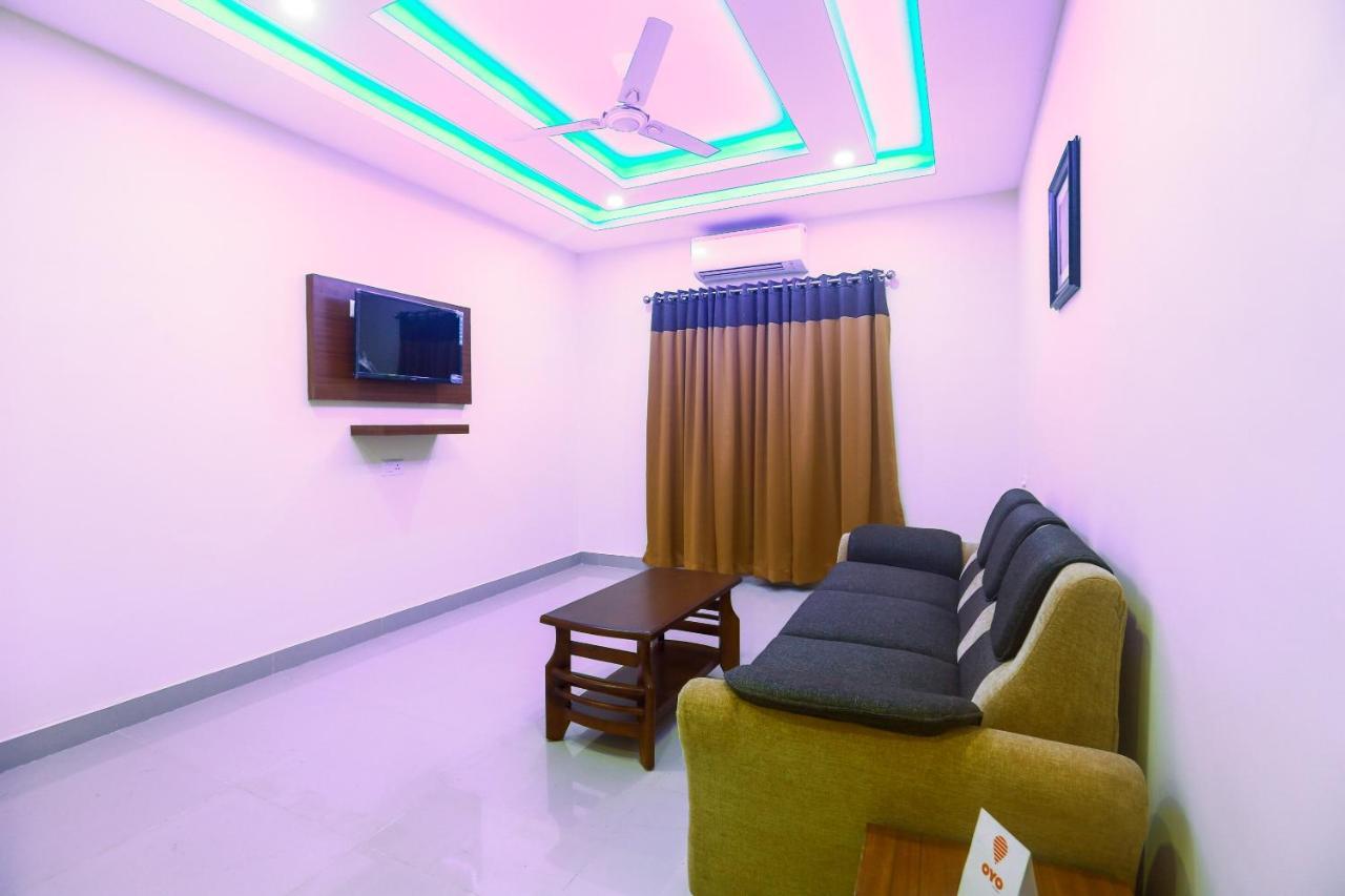 Oyo Ramis Residency Hotel Канур Екстериор снимка